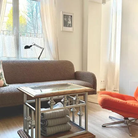 Dzīvoklis Bright Cozy In Quiet Center Riga