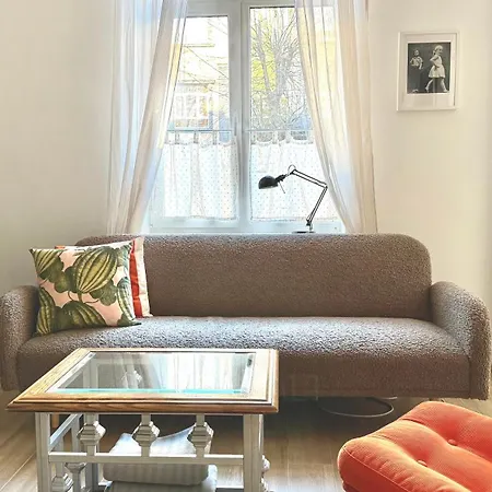 Bright Cozy In Quiet Center Riga