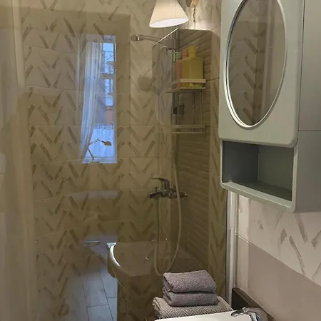 Bright Cozy In Quiet Center * Riga