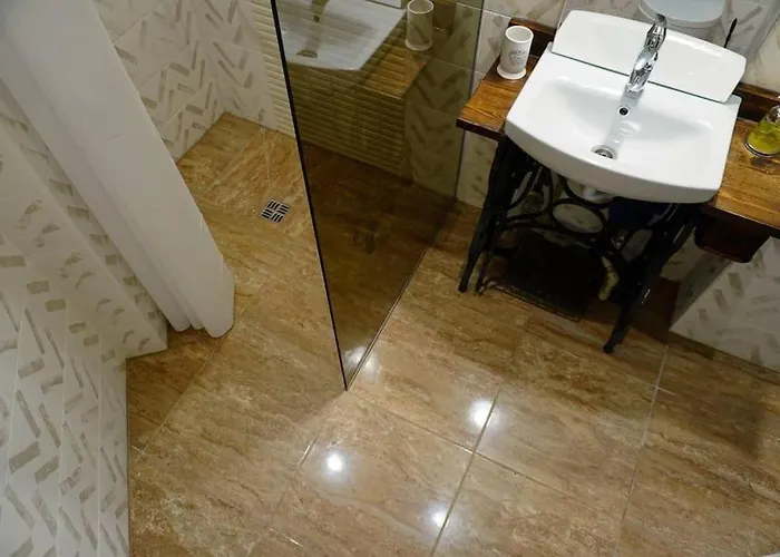 Bright Cozy In Quiet Center Dzīvoklis