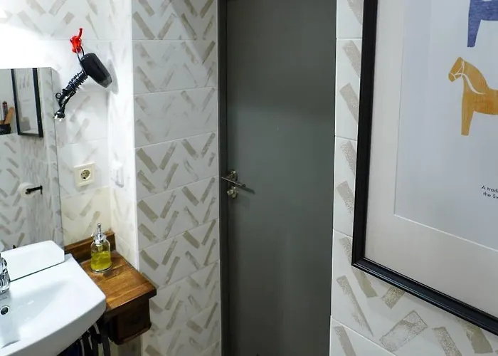 Bright Cozy In Quiet Center Dzīvoklis